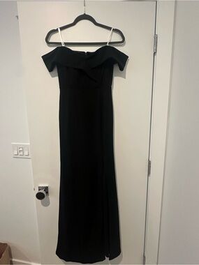 Lulu’s Off the Shoulder Black Formal Dress - Size S